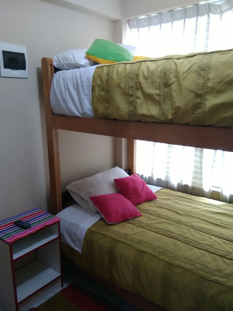 Shanell House - Hostel