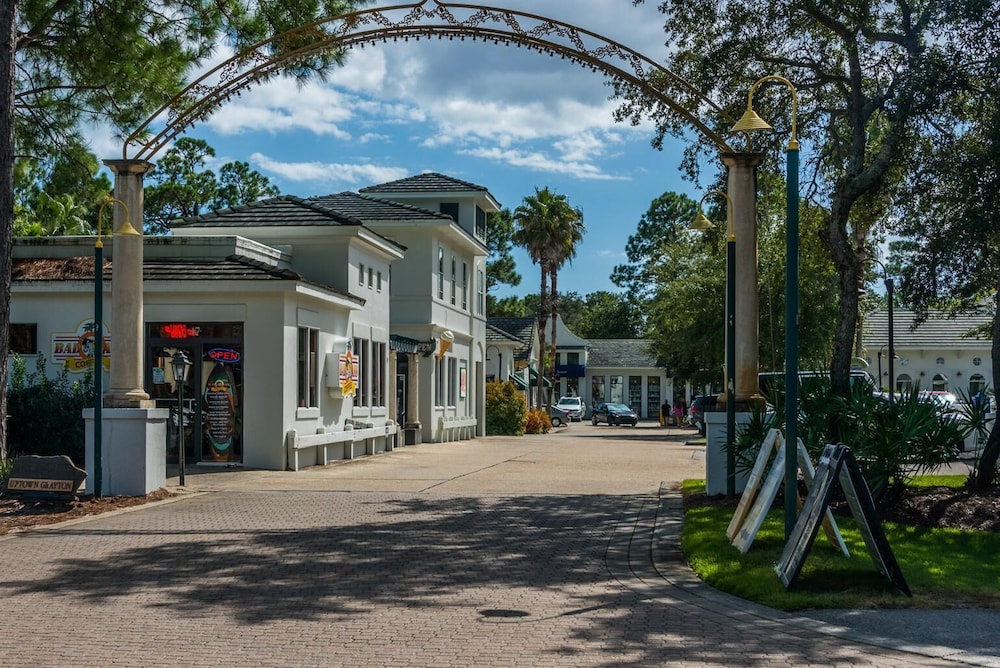 Grayt Paradise