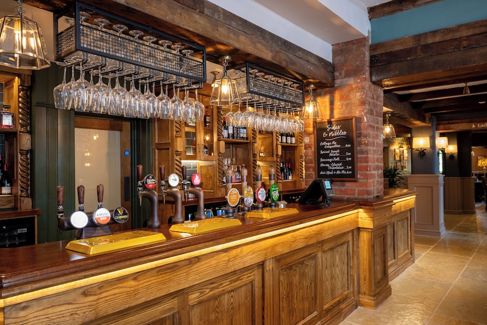 Wheatsheaf Hotel - Virginia Water by Chef and Brewer Collection