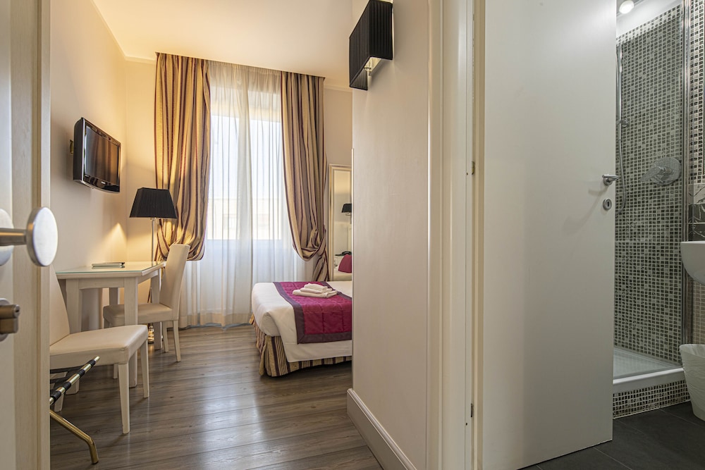 Suite Castrense