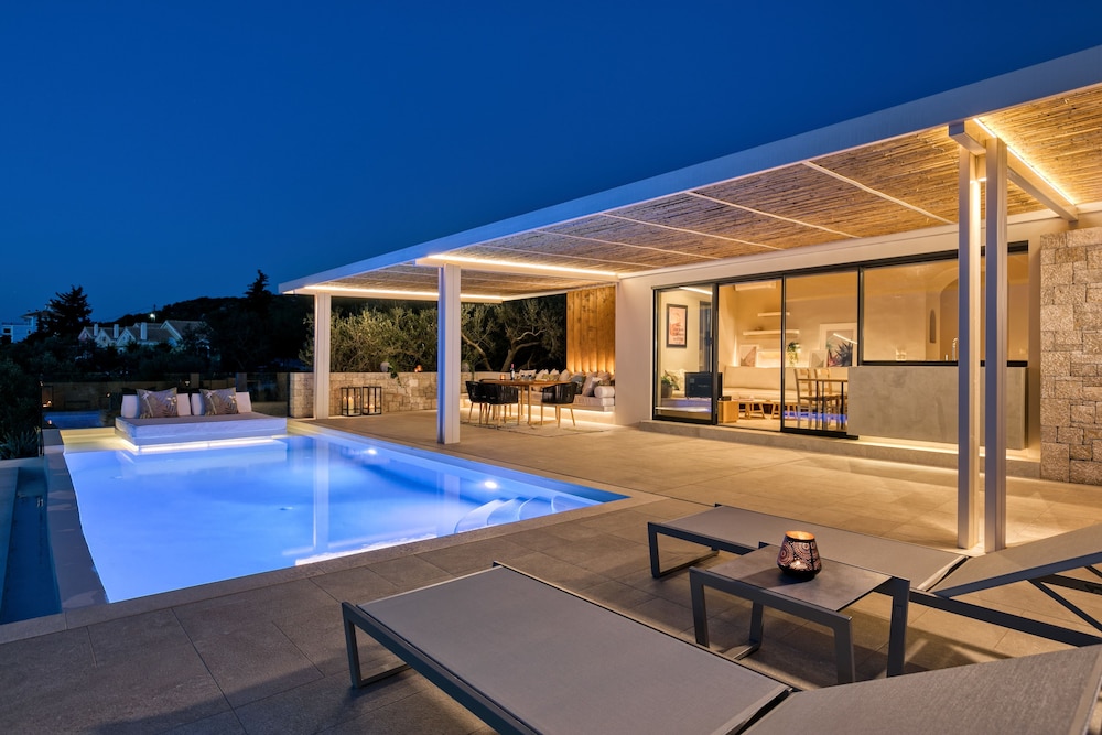 Art Blue Villas