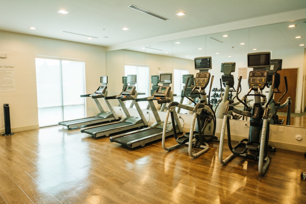 Birmingham Vacations - Holiday Inn Express  Suites Birmingham - Homewood, an IHG Hotel - Property Image 3