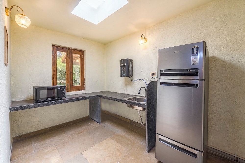 Cosmicstays Joshet Farmstay