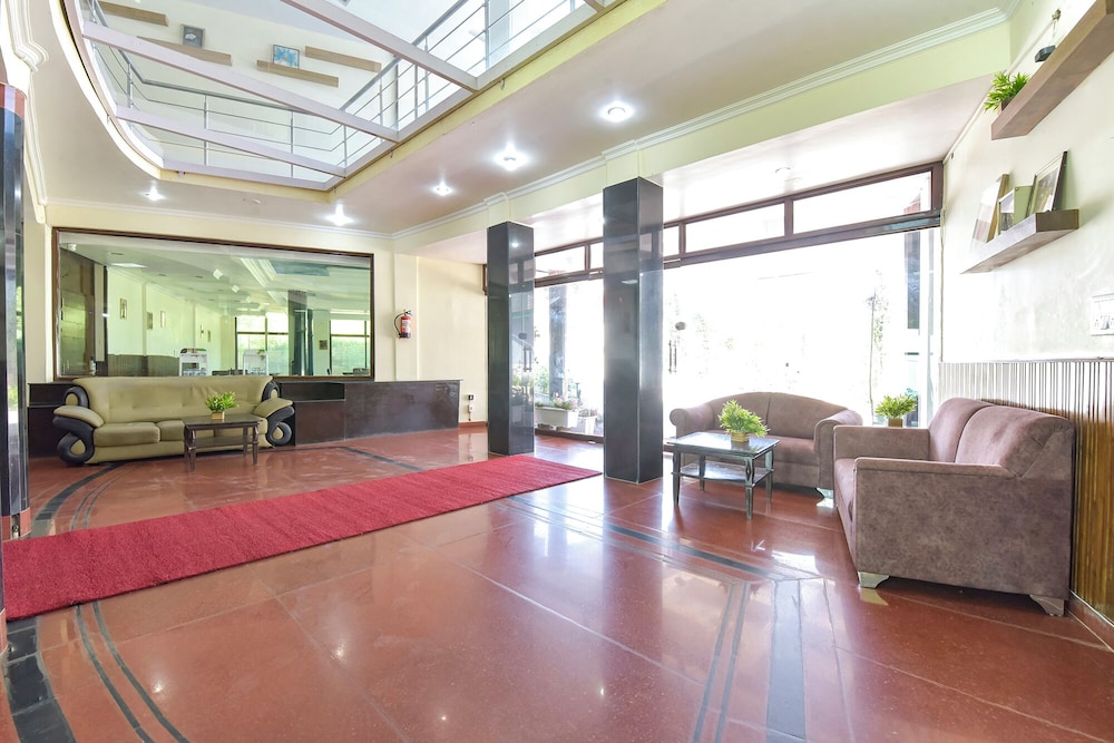 Fabhotel Burans Residency