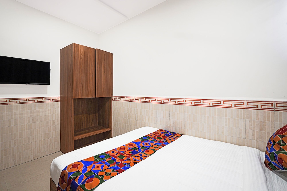 Fabhotel Raayara Bliss