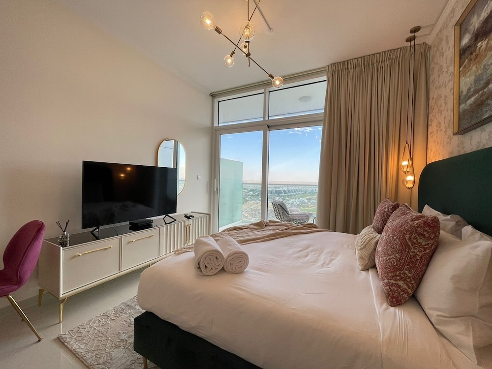 Damac Hills Studio with City View