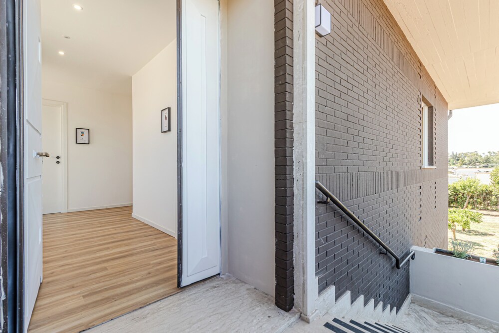 Numberz Rooms And Apartments