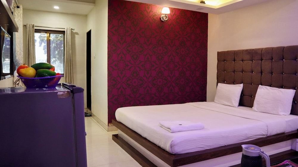 Hotel Vatika Inn