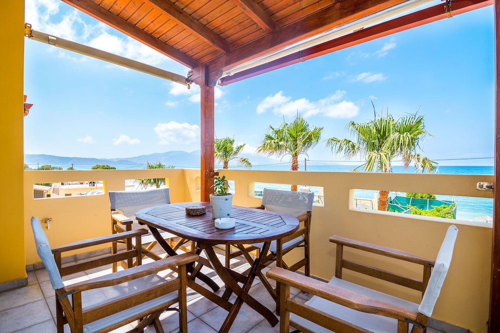 Thalassa Apartments