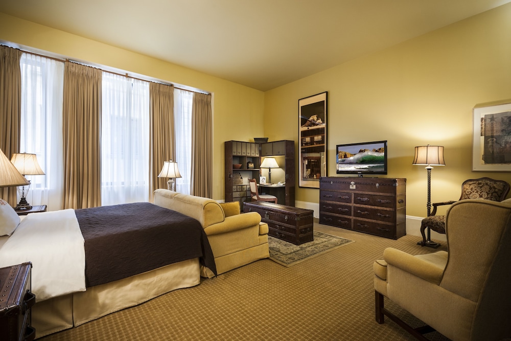 LHotel Montreal-1