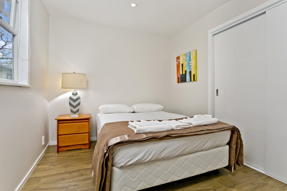Auckland Hauraki Modern Guest House