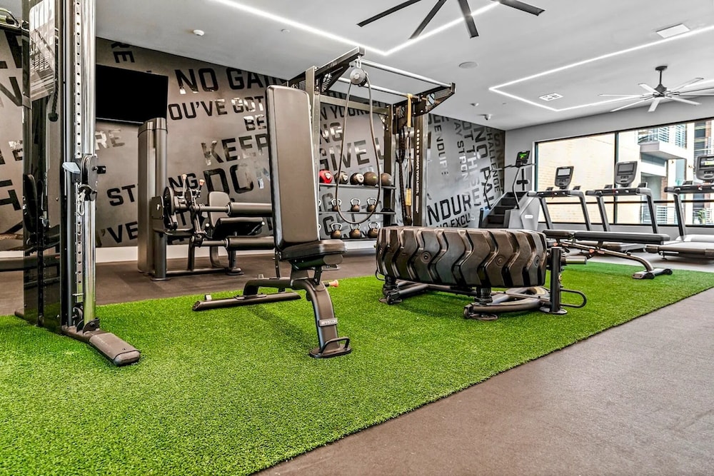 Landing Spectacular 1bd, Gym