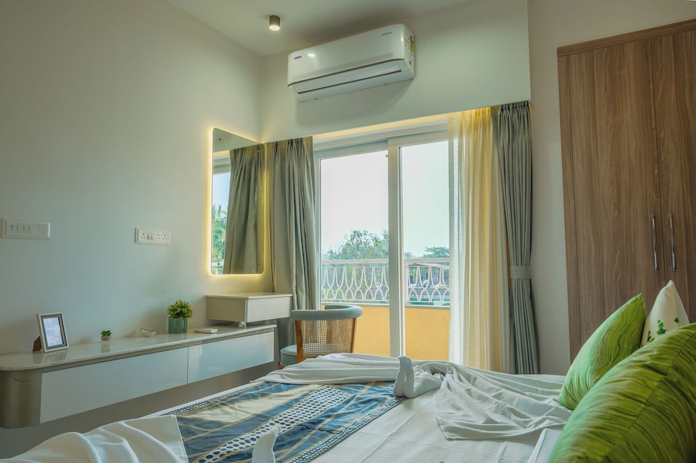 Alaya Stays Veera Marina 2BHK