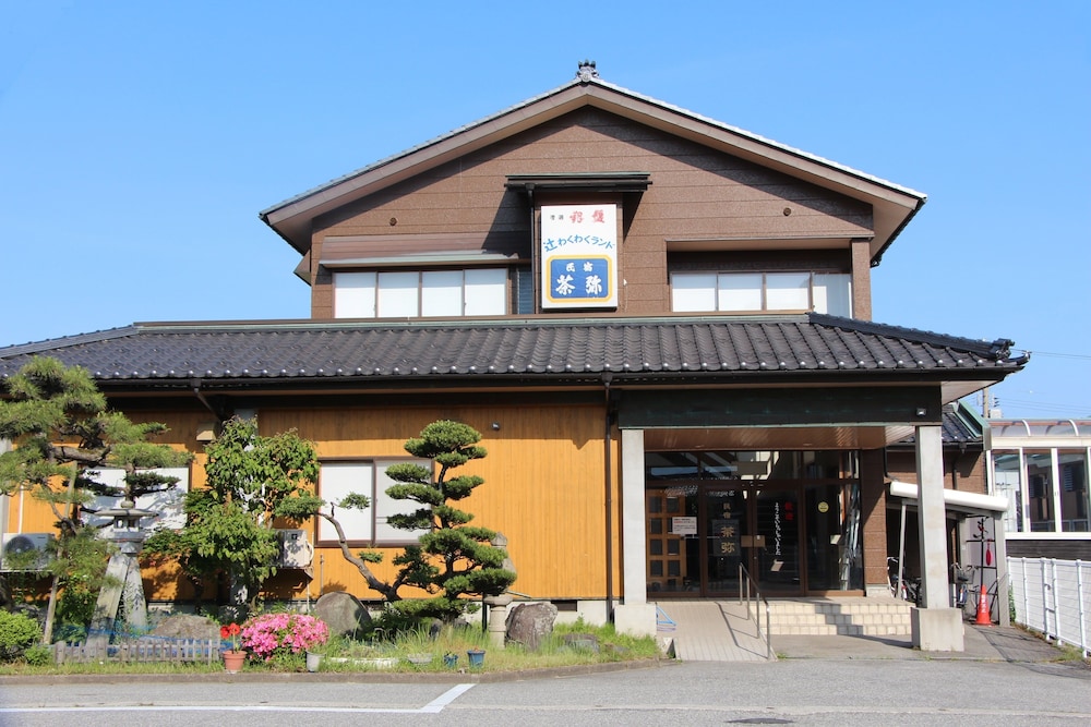 Tuji Wakuwaku Land Minshuku Chaya
