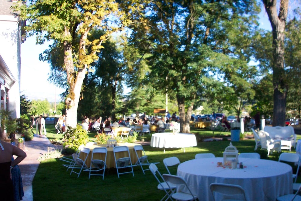 Bybee's Historic Inn