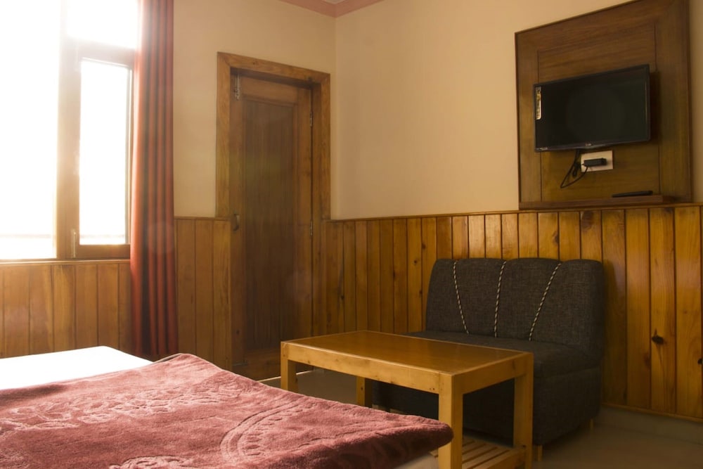 Hotel Hill Town Dharmshala