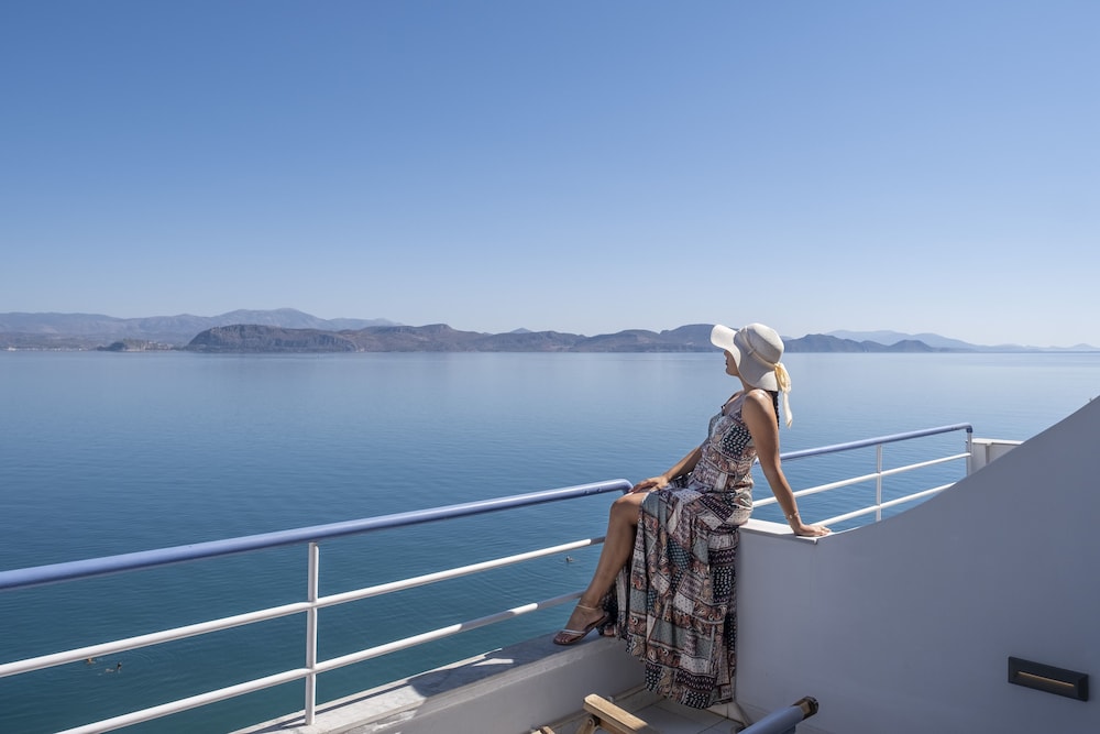 Meli Apartments & Villas
