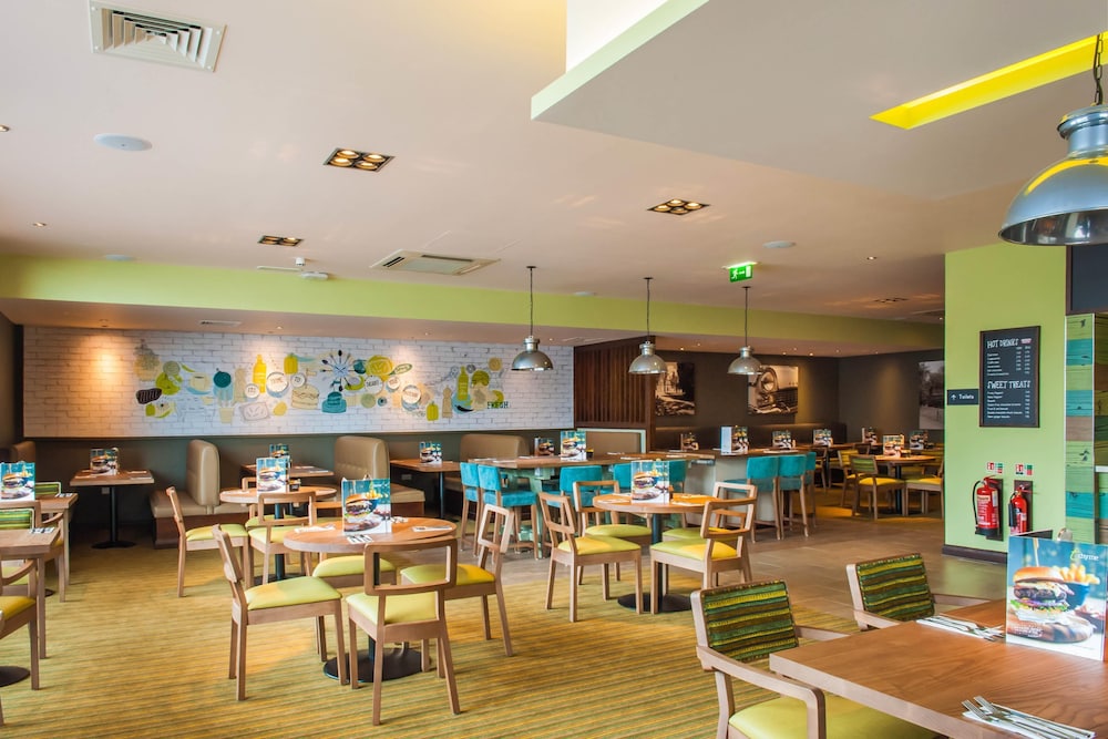 Premier Inn Luton Town Centre, photo 11