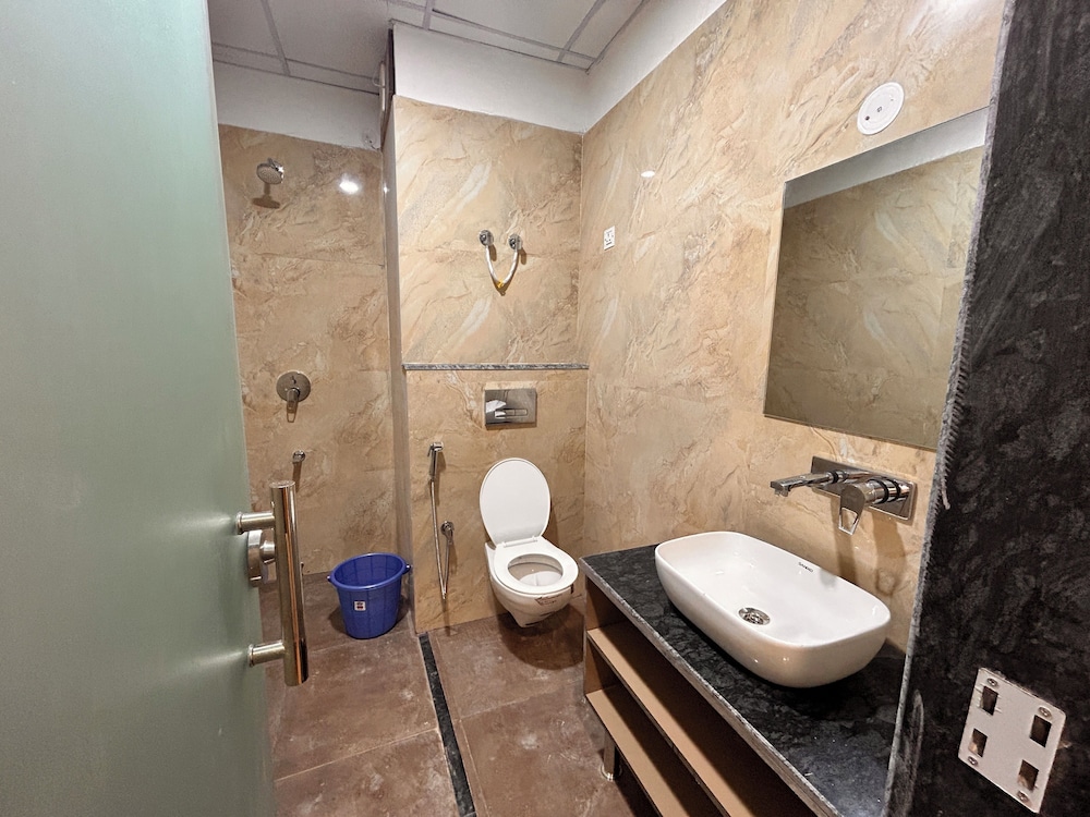 Hotel Indraprastha Kayamkulam