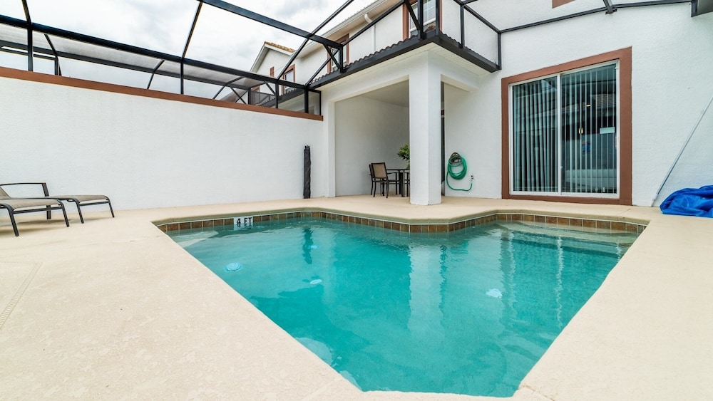 Storey Lake Resort 4 Bedroom Private Pool Townhome 4 Townhouse