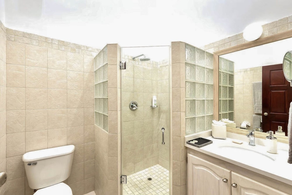 Gibbs Glade Villa 4 Bedroom Home by Bluescape
