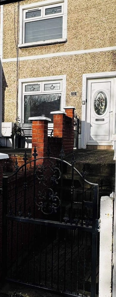 Belfast Gaeltacht Quarter - 2 Beds - Sleeps 4