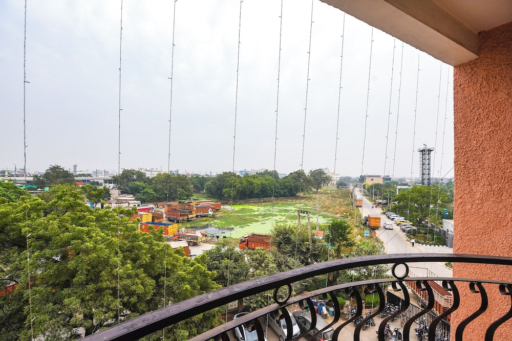Fabhotel Dsg Residency