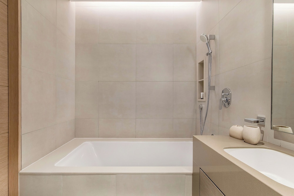 Famous Address Beach Resort JBR 1BR