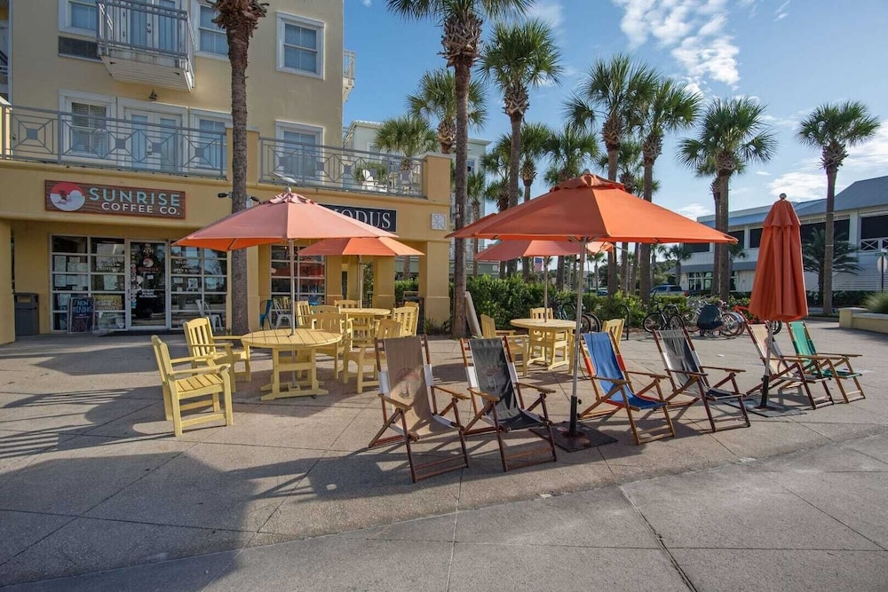 Newly Built, Walk to Dune Allen Beach, Pool 30A Ocean Pearl by Avantstay