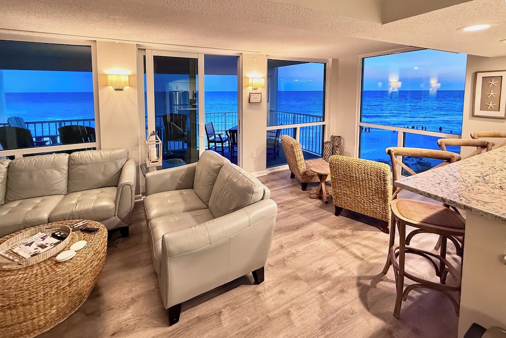 Steps to Beach: Oceanfront w/ Panoramic Gulf Views