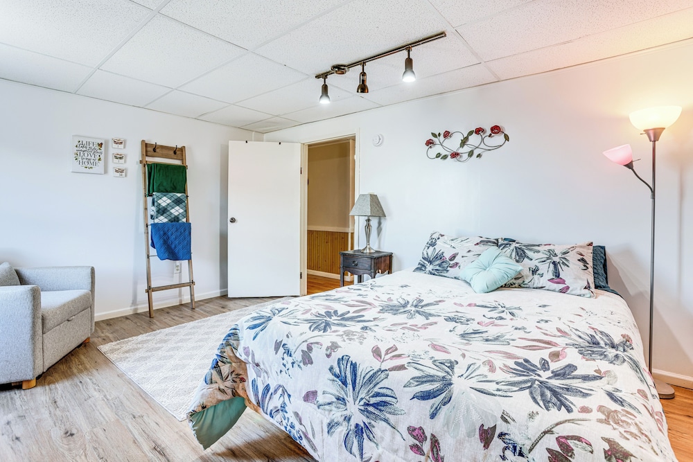 1 Block to Crystal Lake: Downtown Beulah Apt!