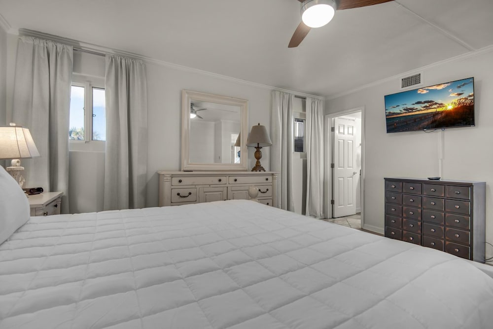 Starboard Village 411