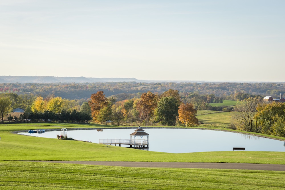Lefevre Inn and Resort