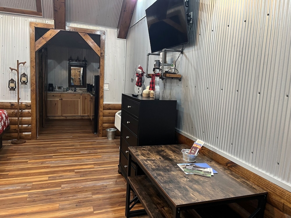 Lincoln Lodge