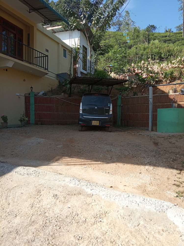 The Zenith Inn Ella