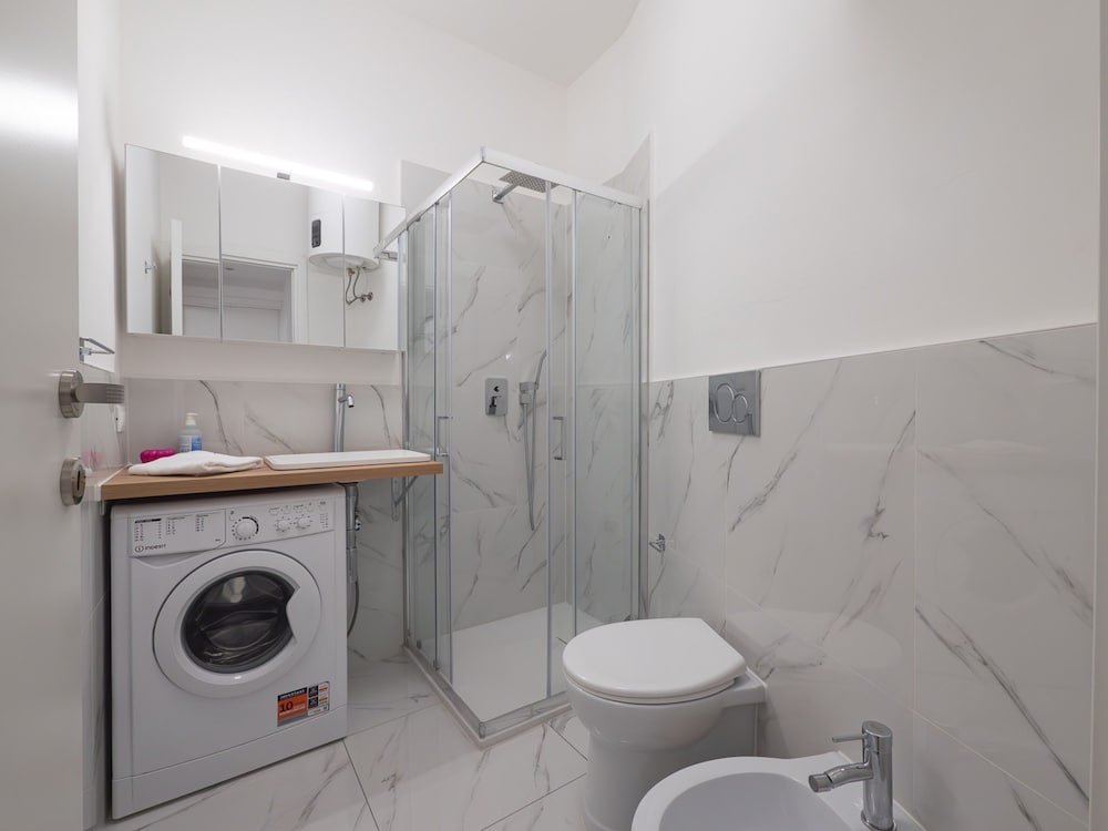 Varanini - Modern 1 bdr Apartment Loreto Area