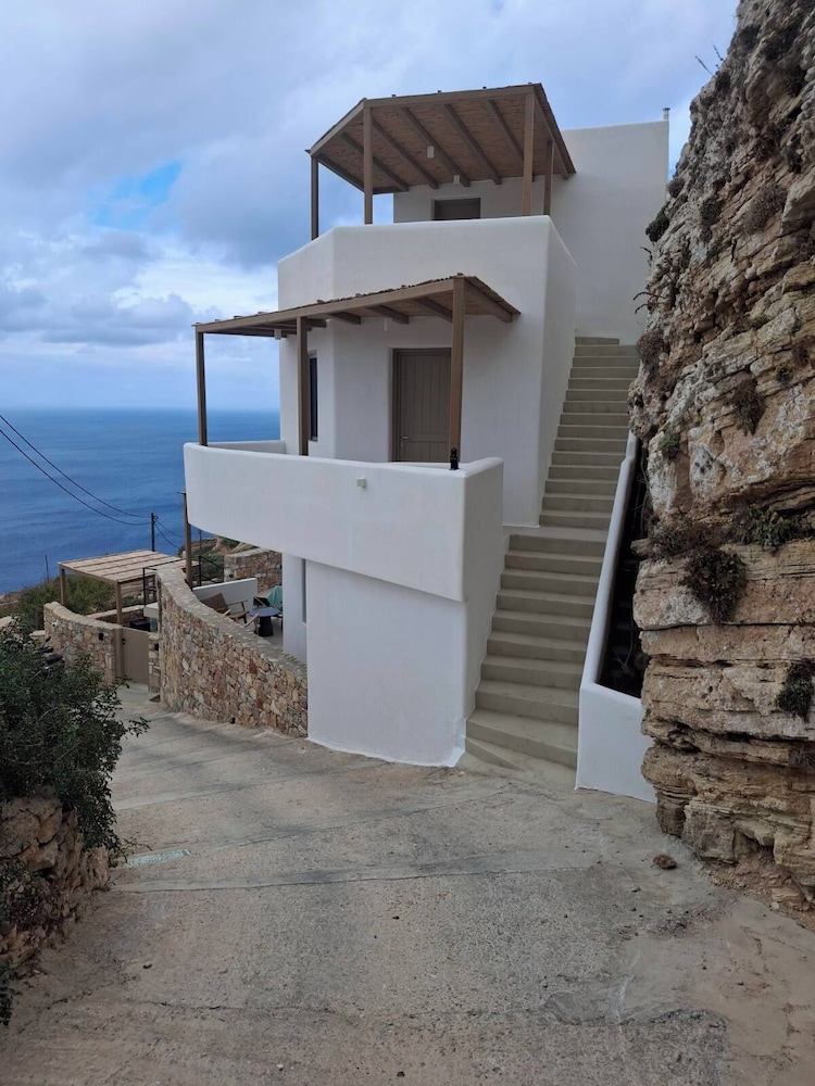 ANDELIAS SIGNATURE SUITES photo 2