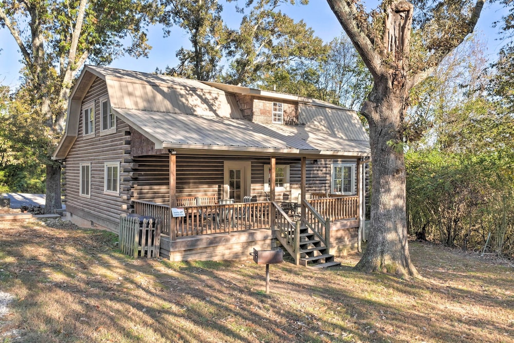 Scottsboro Cabin w/ Fire Pit & Resort Access view 5