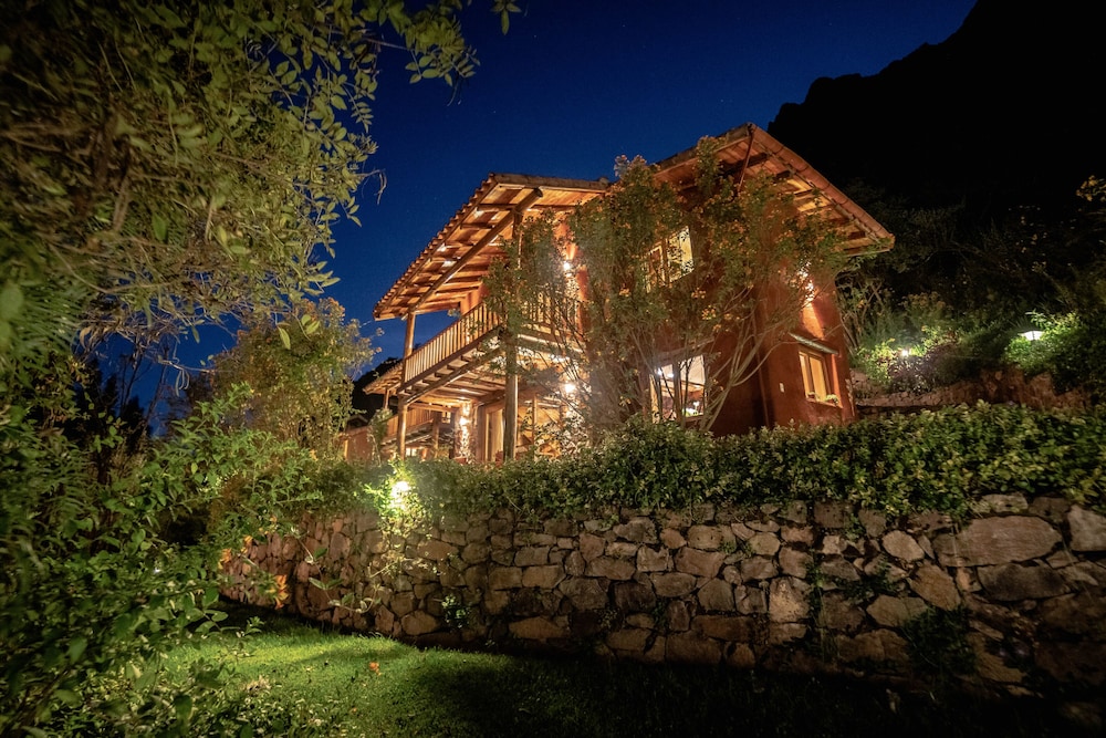 Sacred Dreams Lodge