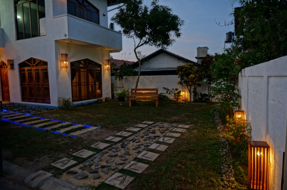 The Villa Negombo
