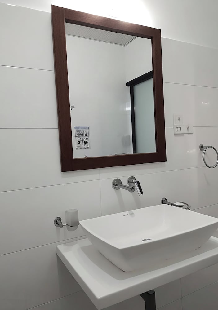 Avita Holiday Home