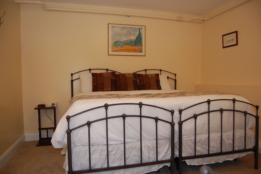 Cranmore Inn