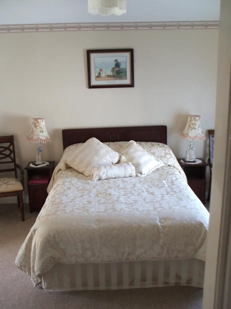 Grove Farm House B&B