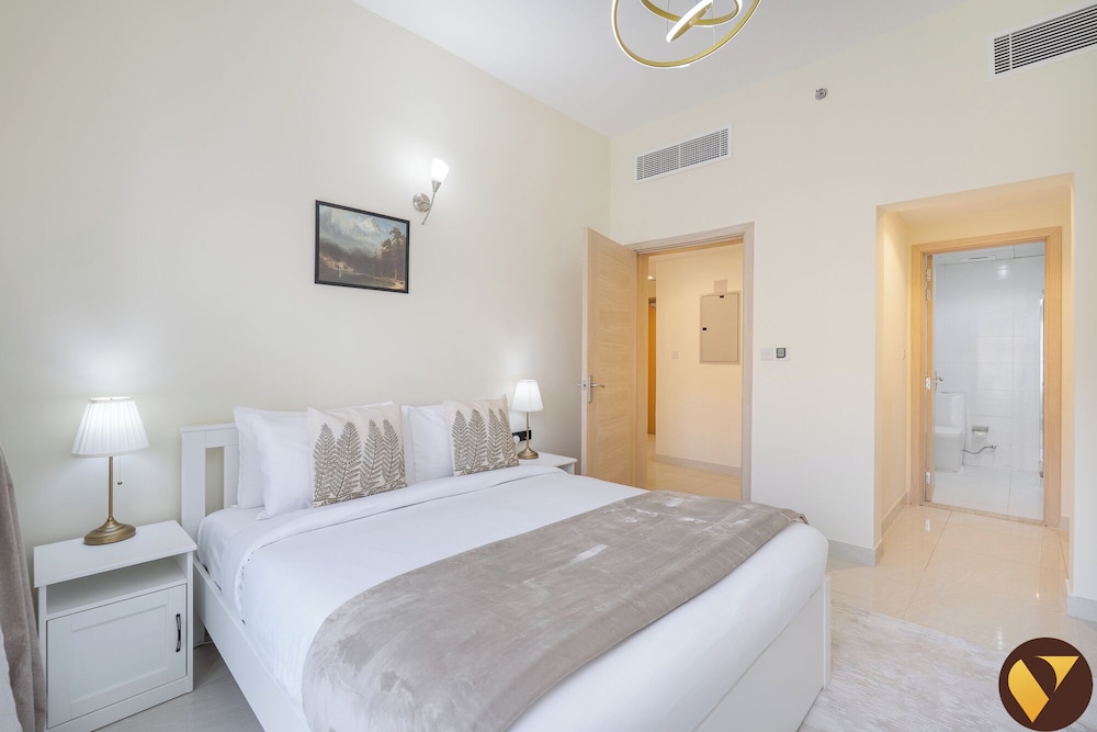 Spacious Pulse Smart Residence JVC