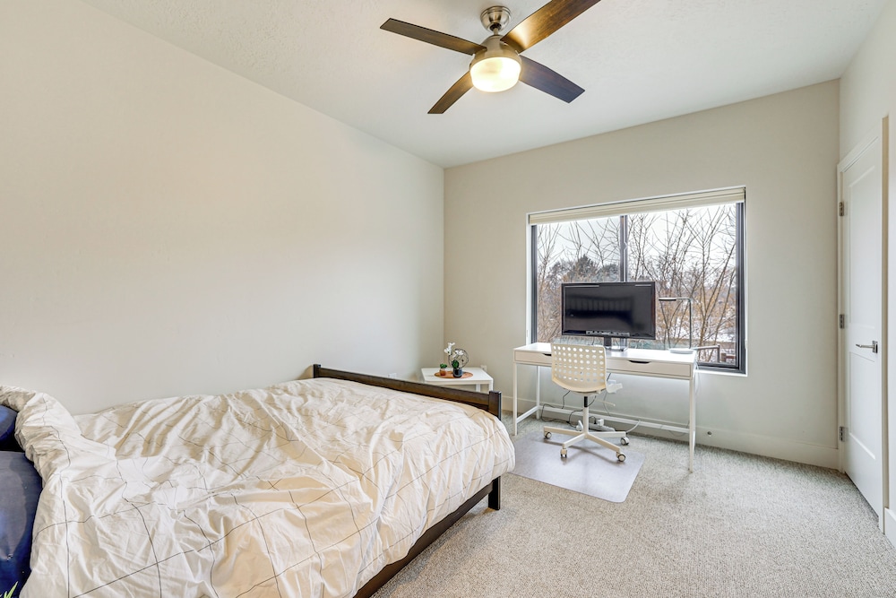 2 Mi to Dtwn: Dog-friendly Gem w/ Patio in Boise
