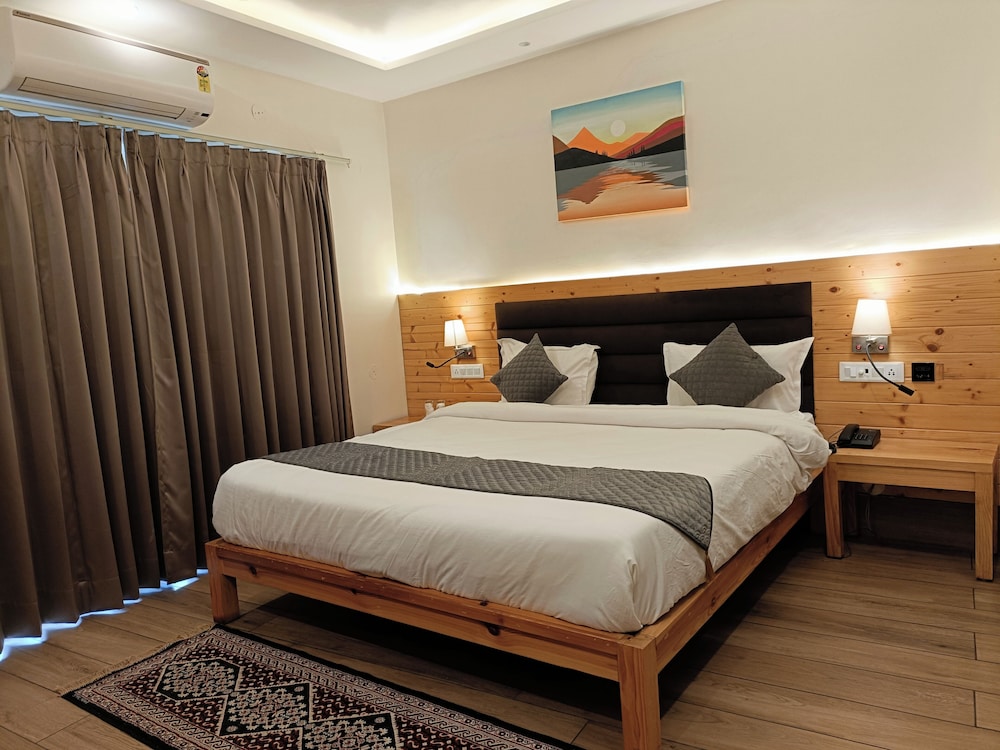 Heryk Hillview Hotel