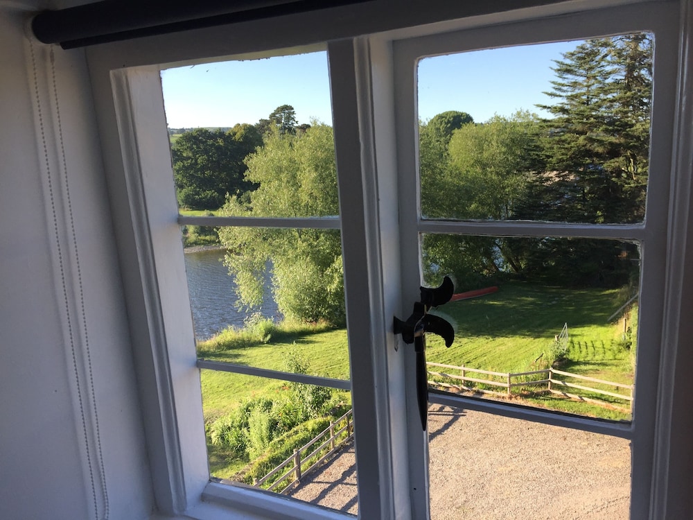 Aberllynfi Riverside Guesthouse