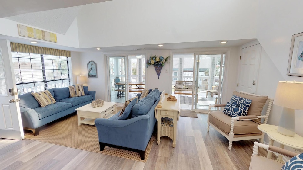 1603 Lovell Avenue Manor by Tybee Vacation Rentals