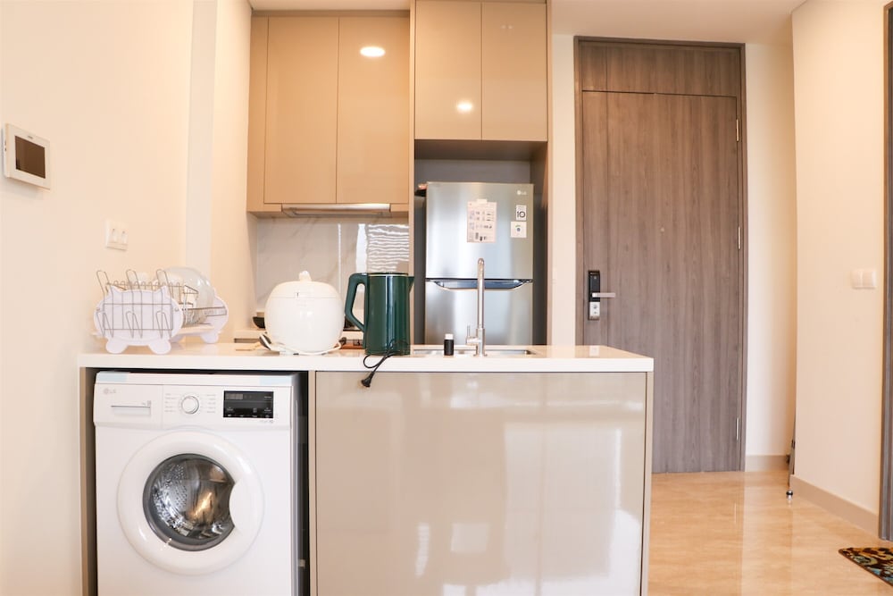 Nice And Elegant 1Br Apartment At Arumaya Residence