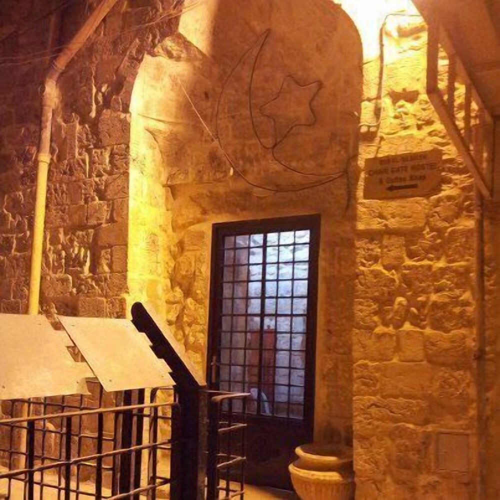 Chain Gate Hostel